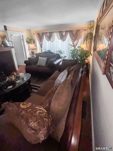 660 West Jackson Avenue, Bridgeport, CT 06604