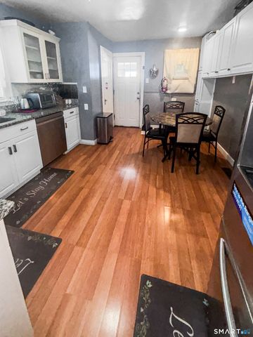 660 West Jackson Avenue, Bridgeport, CT 06604