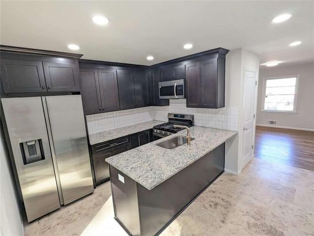 2756 Oldknow Drive, Atlanta, GA 30318