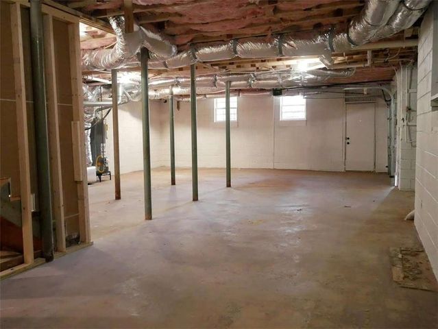 2756 Oldknow Drive, Atlanta, GA 30318