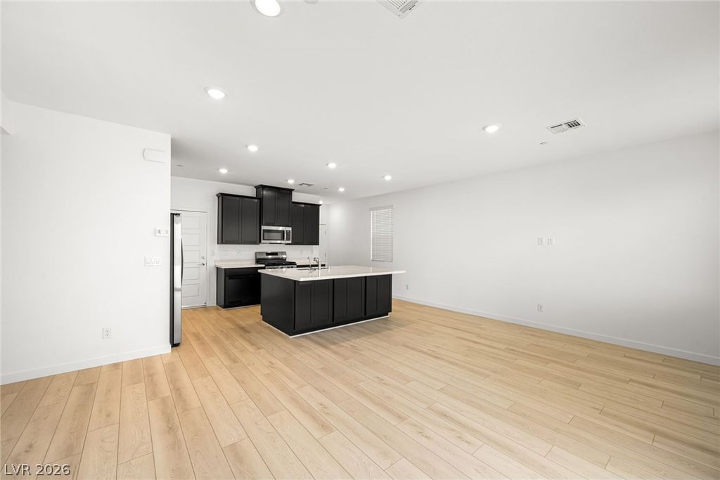 9568 Sagebrush Grove Street, Las Vegas, NV 89178 — photo 3