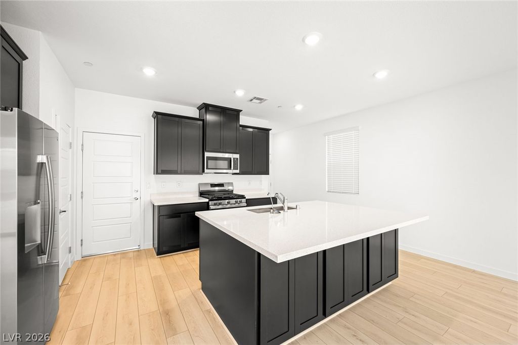 9568 Sagebrush Grove Street, Las Vegas, NV 89178 — photo 4
