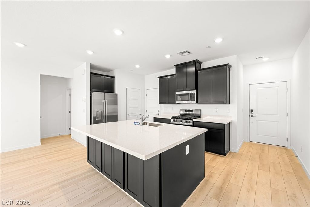 9568 Sagebrush Grove Street, Las Vegas, NV 89178 — photo 5