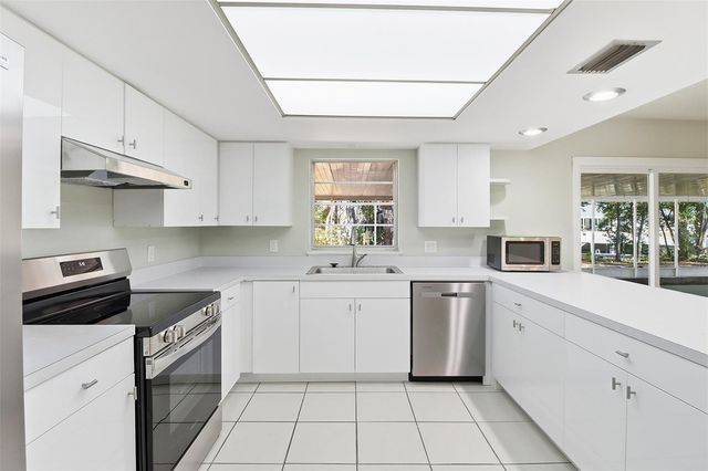 9140 W HARBOR ISLE COURT, Crystal River, FL 34429