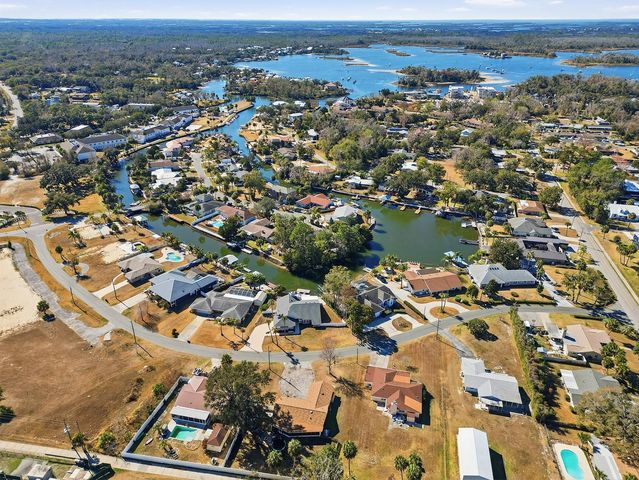 9140 W HARBOR ISLE COURT, Crystal River, FL 34429