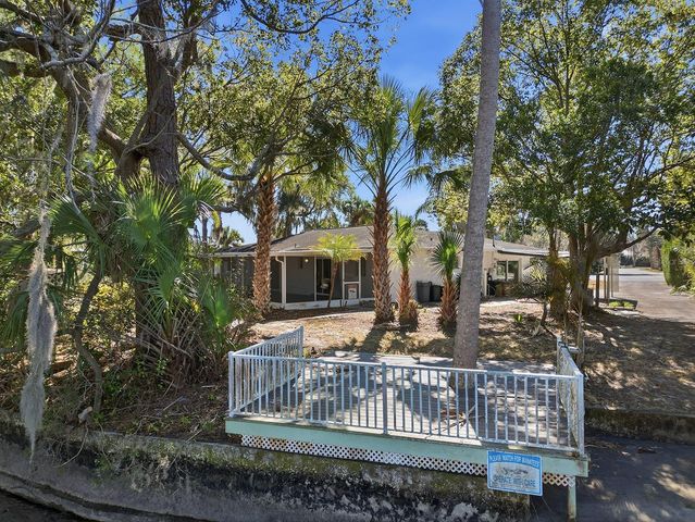 9140 W HARBOR ISLE COURT, Crystal River, FL 34429