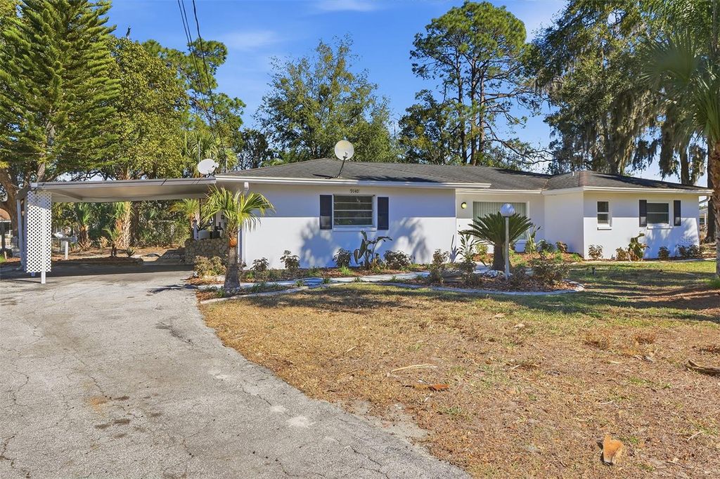 Image 1 of property listing at 9140 W HARBOR ISLE COURT, Crystal River, FL 34429