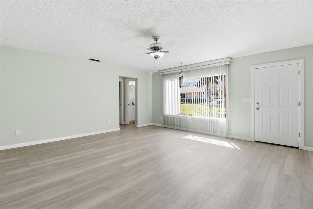 Image 13 of property listing at 9140 W HARBOR ISLE COURT, Crystal River, FL 34429