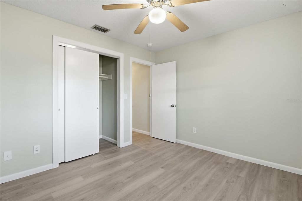 Image 33 of property listing at 9140 W HARBOR ISLE COURT, Crystal River, FL 34429