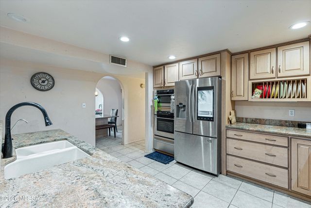 460 E Yvon Drive, Tucson, AZ 85704