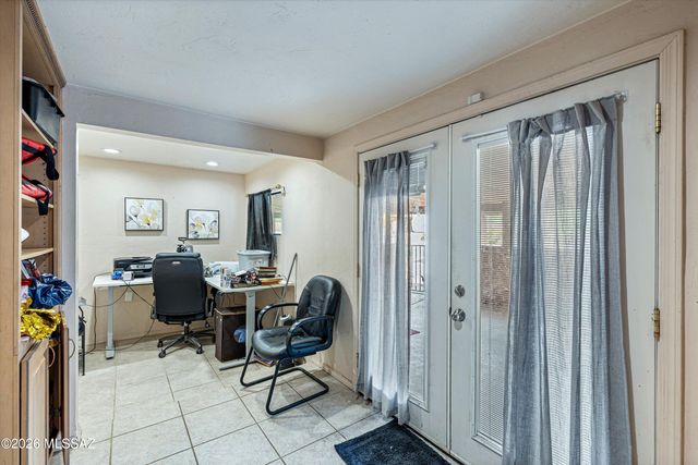 460 E Yvon Drive, Tucson, AZ 85704