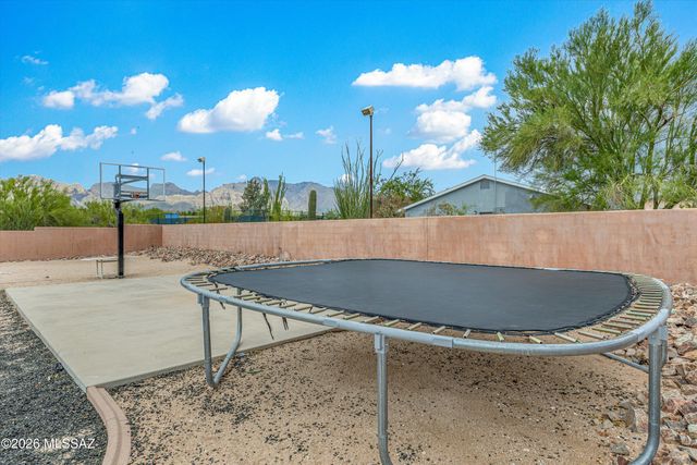 460 E Yvon Drive, Tucson, AZ 85704
