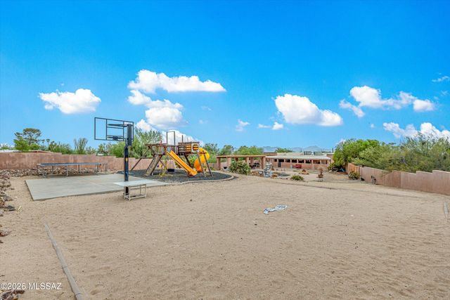 460 E Yvon Drive, Tucson, AZ 85704
