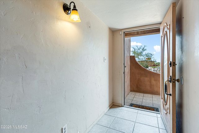 460 E Yvon Drive, Tucson, AZ 85704