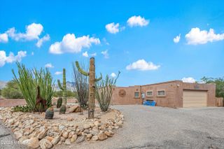 460 E Yvon Drive, Tucson, AZ 85704