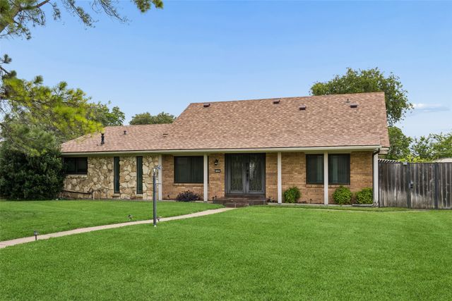 1303 Berkeley Drive, Richardson, TX 75081