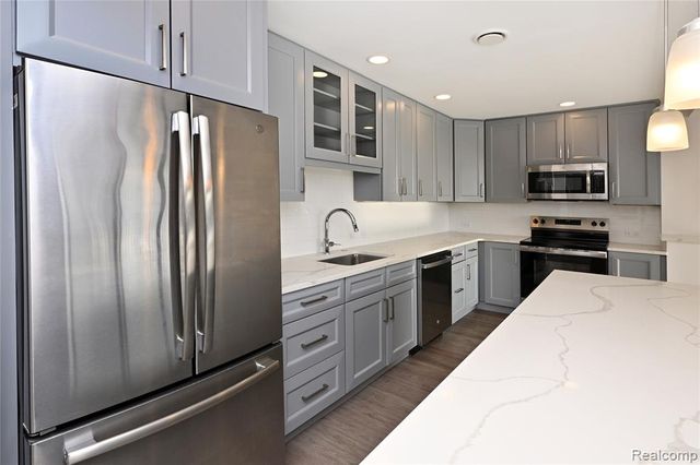 211 E Merrill Street 403, Birmingham, MI 48009