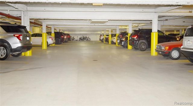 211 E Merrill Street 403, Birmingham, MI 48009