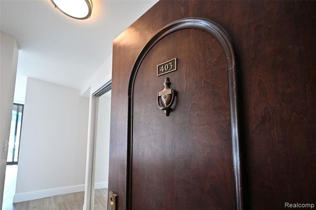 211 E Merrill Street 403, Birmingham, MI 48009