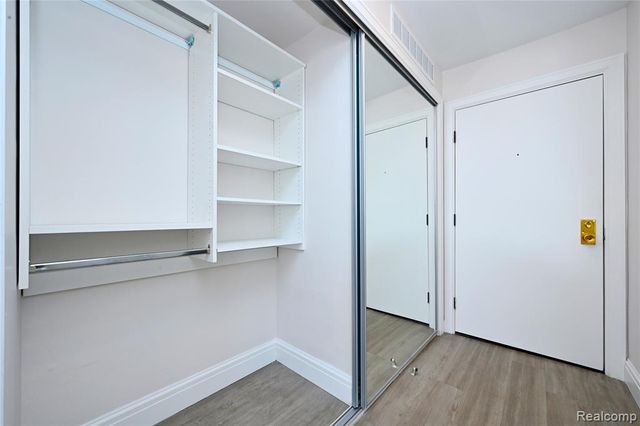 211 E Merrill Street 403, Birmingham, MI 48009