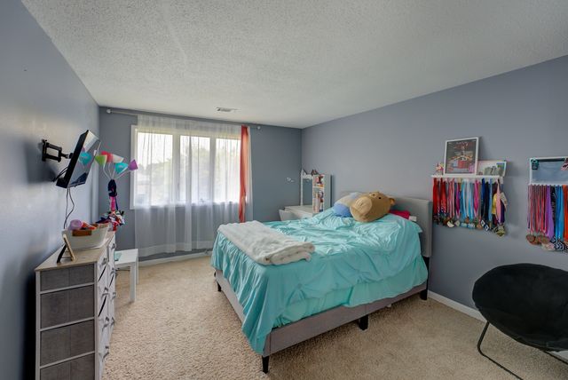 3450 Cedarview Court, Bettendorf, IA 52722