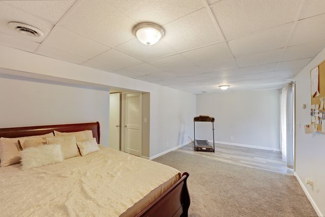 3450 Cedarview Court, Bettendorf, IA 52722