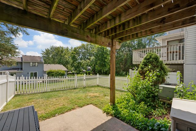 3450 Cedarview Court, Bettendorf, IA 52722