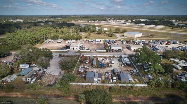 319 N Industrial LOOP, Labelle, FL 33935