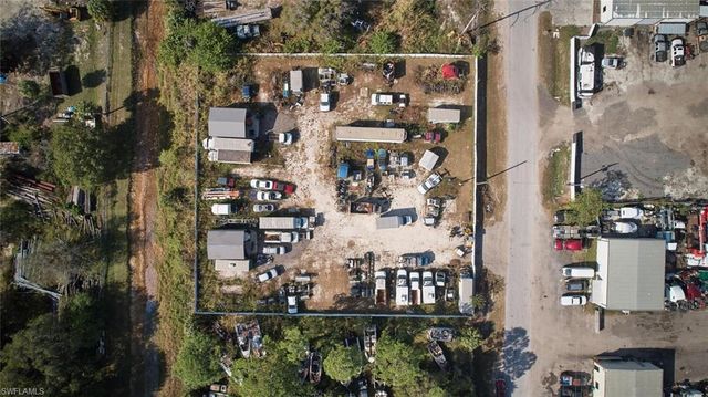 319 N Industrial LOOP, Labelle, FL 33935