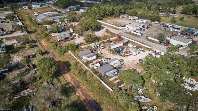 319 N Industrial LOOP, Labelle, FL 33935