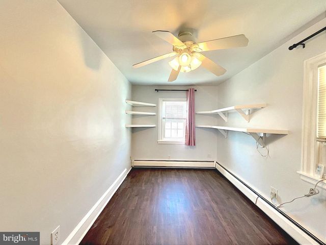222 ROCK GLEN RD, Wynnewood, PA 19096