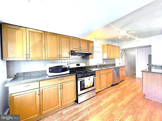 222 ROCK GLEN RD, Wynnewood, PA 19096