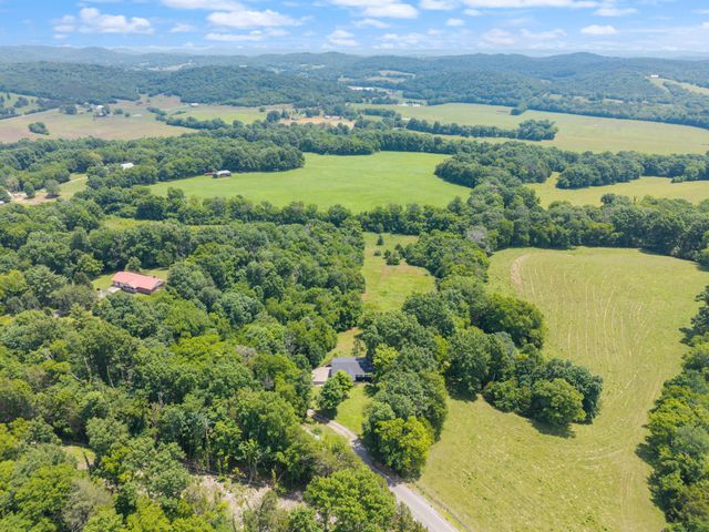 213 Delina Boonshill Rd, Petersburg, TN 37144