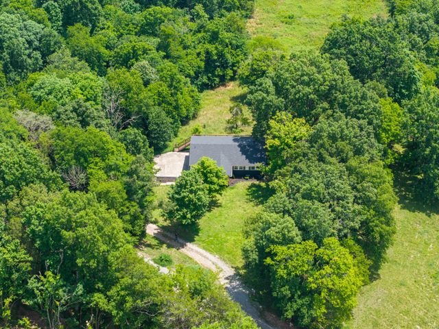 213 Delina Boonshill Rd, Petersburg, TN 37144
