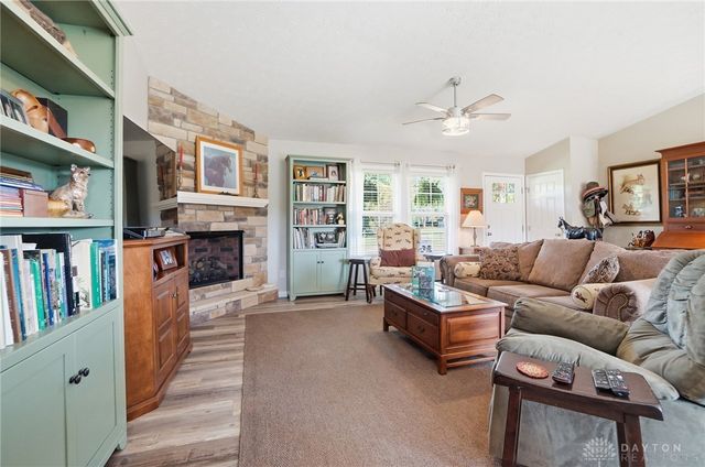 212 School Road, Wilmington, OH 45177