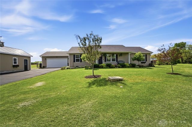 212 School Road, Wilmington, OH 45177
