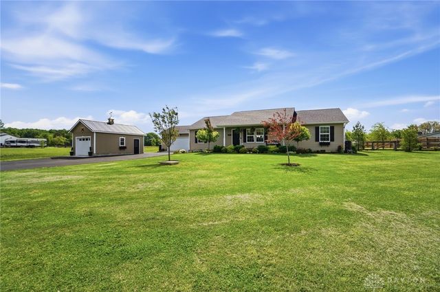 212 School Road, Wilmington, OH 45177