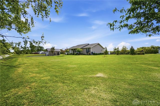 212 School Road, Wilmington, OH 45177