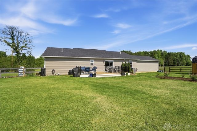 212 School Road, Wilmington, OH 45177