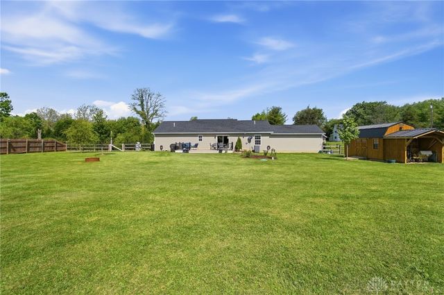212 School Road, Wilmington, OH 45177