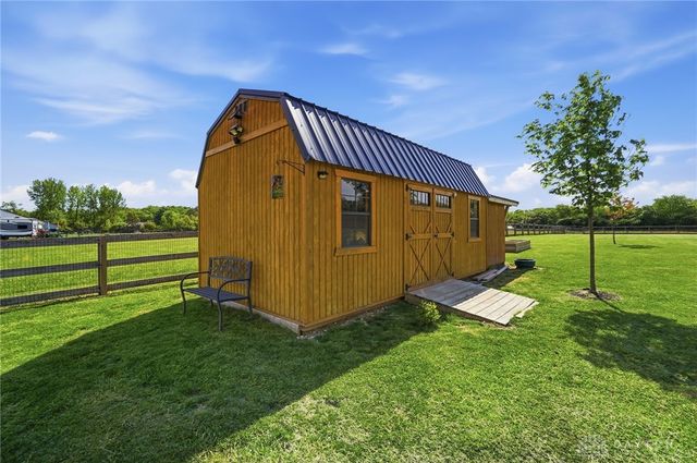 212 School Road, Wilmington, OH 45177