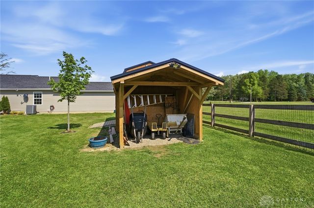 212 School Road, Wilmington, OH 45177