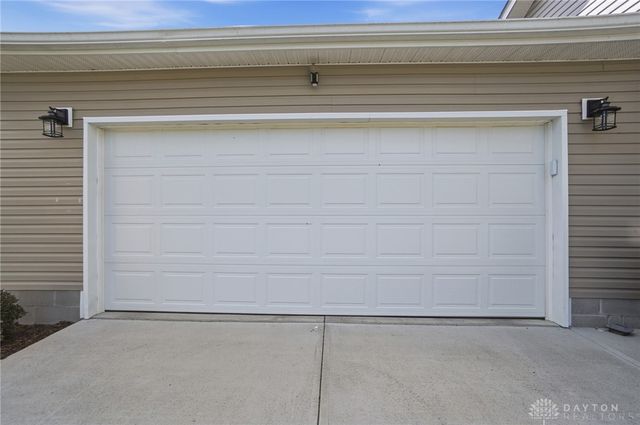 212 School Road, Wilmington, OH 45177