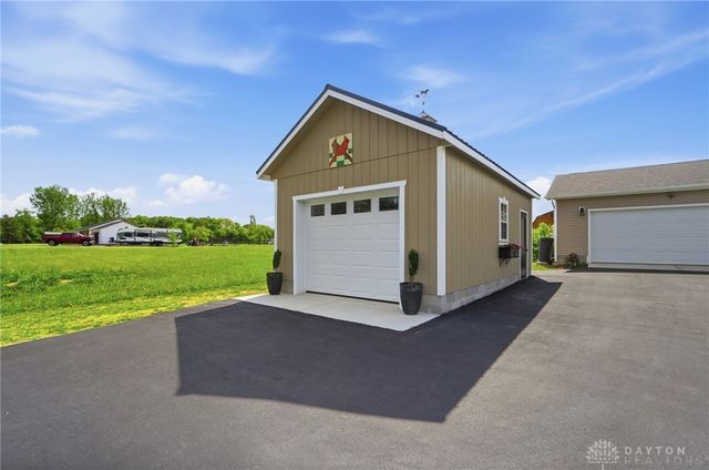 212 School Road, Wilmington, OH 45177