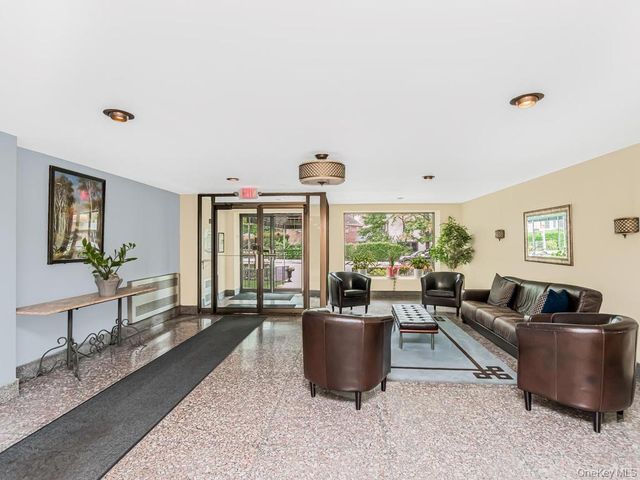 415 Gramatan Avenue 4E, Mount Vernon, NY 10552