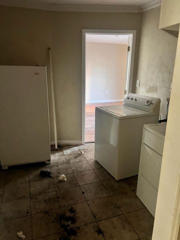 2208 10th ST, Roanoke, VA 24012