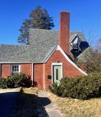 2208 10th ST, Roanoke, VA 24012