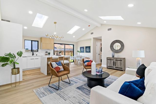 1707 Fruitdale Avenue, San Jose, CA 95128