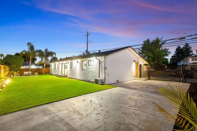 1707 Fruitdale Avenue, San Jose, CA 95128