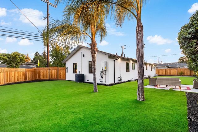 1707 Fruitdale Avenue, San Jose, CA 95128